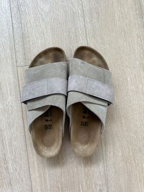 Birkenstock Women's Kyoto Suede Mules - Taupe